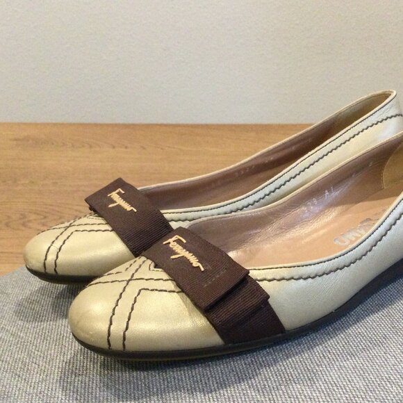 Salvatore Ferragamo Buyme Metallic Taupe Flat Women’s Shoes 6 - Picture 6 of 9